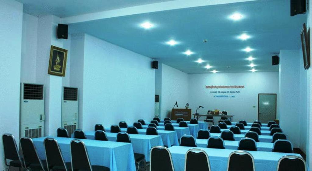 Nice Beach Hotel Rayong Exterior foto